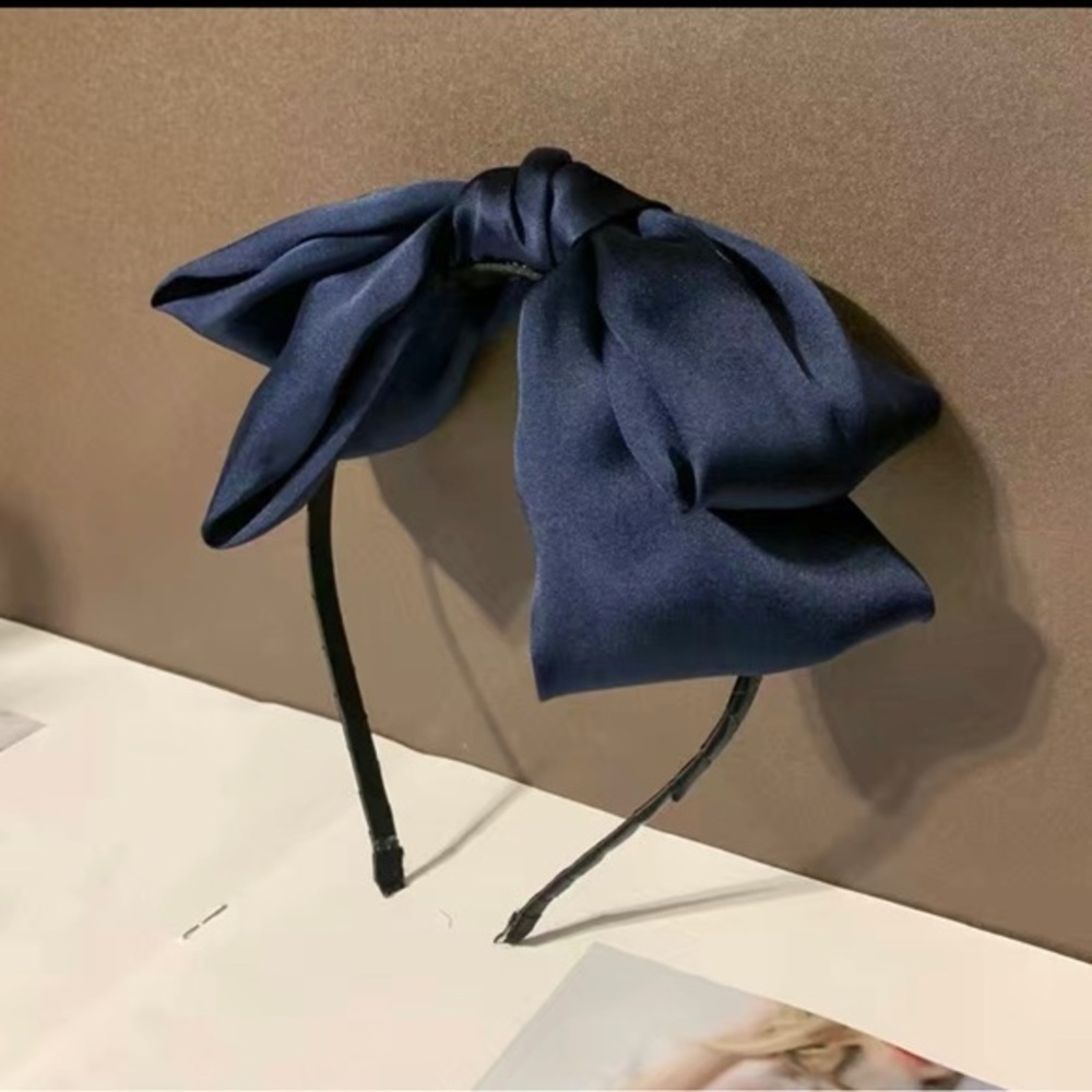 COPY - COPY - Awesome headband. New. Satin bow